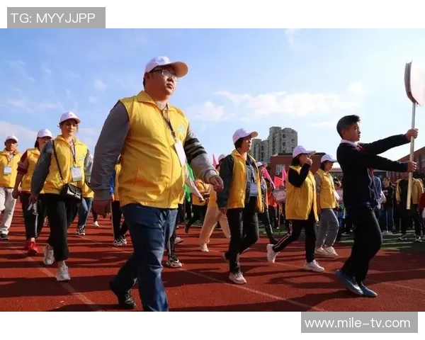 杭州业余足球队奋发向上展现青春活力助力社区体育发展新篇章 杭州业余足球队奋发向上展现青春活力助力社区体育发展新篇章