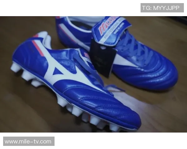 美津浓足球鞋磨钉的选择与使用技巧解析助你提升球场表现